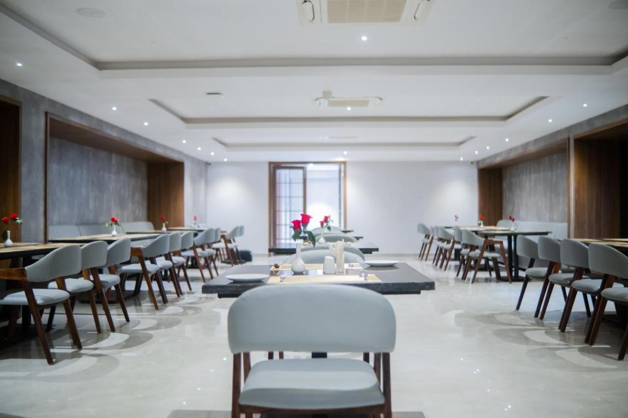 Hotel Tulips Grand حيدر أباد المظهر الخارجي الصورة