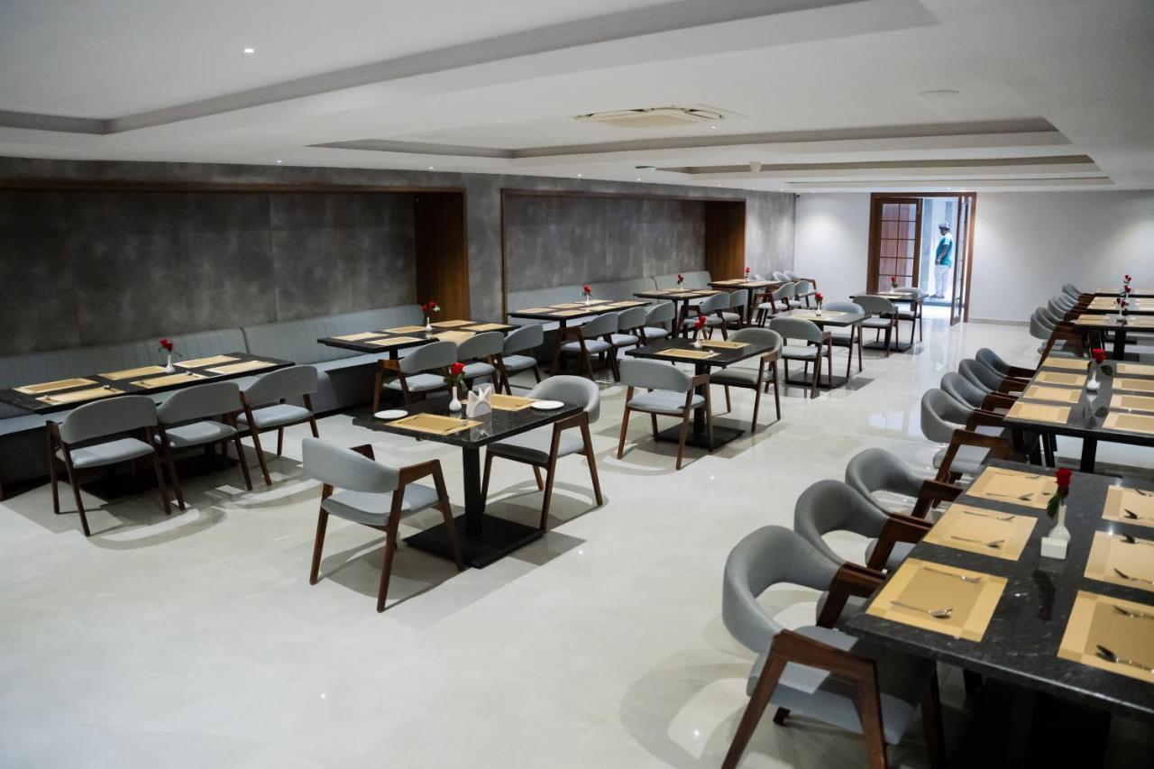 Hotel Tulips Grand حيدر أباد المظهر الخارجي الصورة