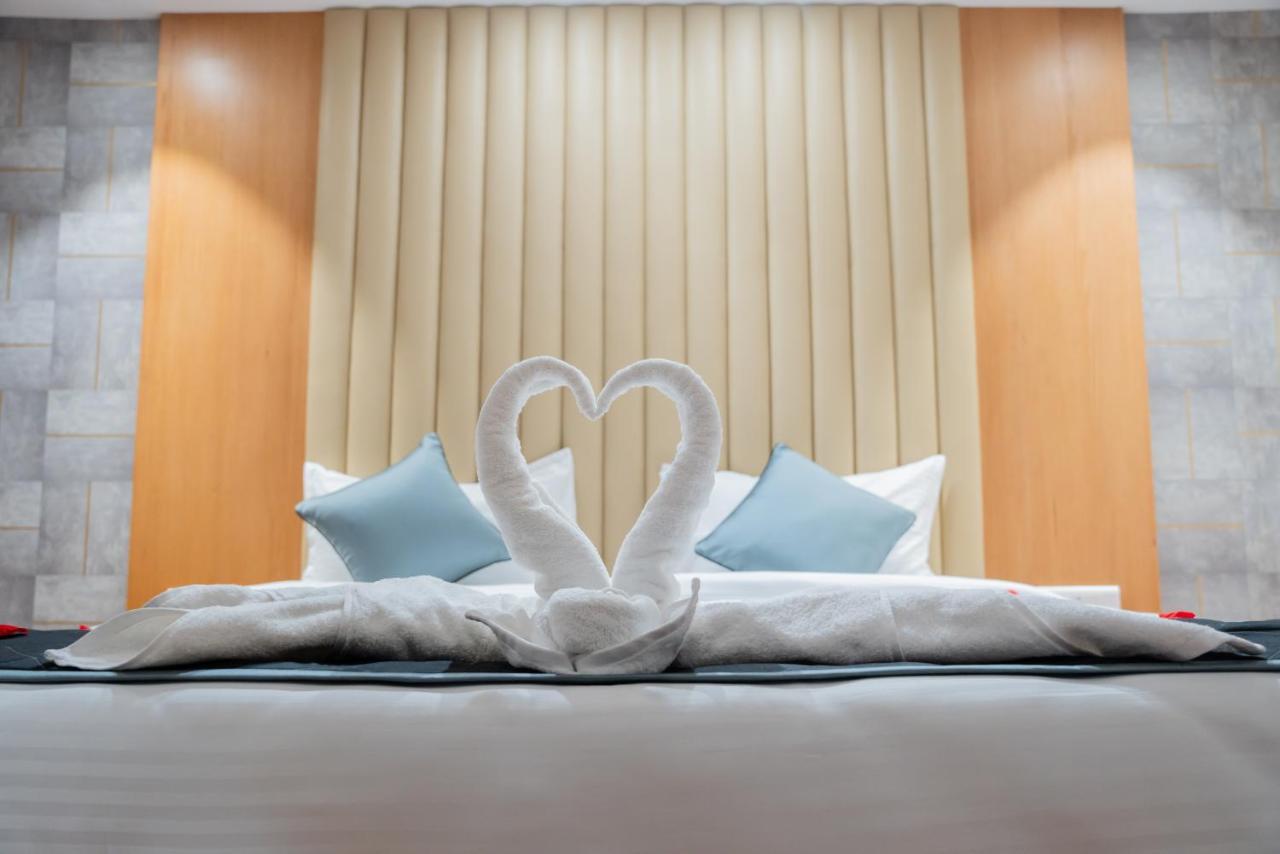 Hotel Tulips Grand حيدر أباد المظهر الخارجي الصورة