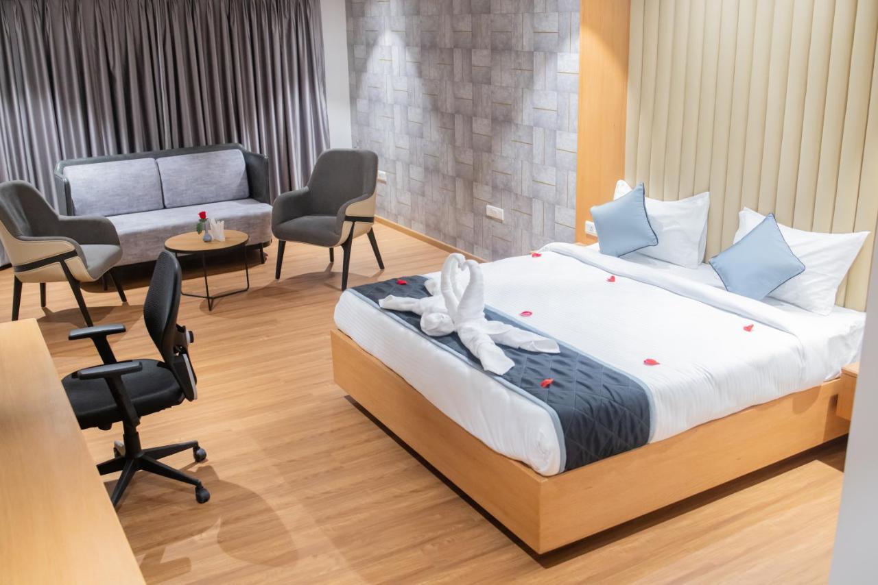 Hotel Tulips Grand حيدر أباد المظهر الخارجي الصورة